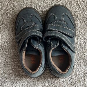 Froddo Genuine Leather Kids sneaker EU25 = 8-8.5 US blue gray running shoes